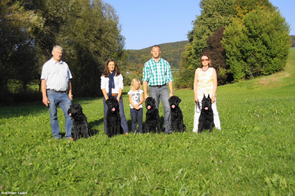 Riesenschnauzer vom Römer Kastell